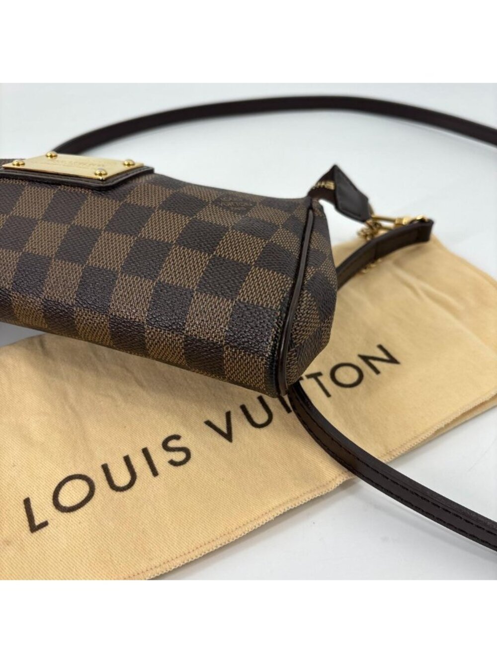 Louis Vuitton Super Damier Ebene Shoulder Bag - Picture 8 of 11
